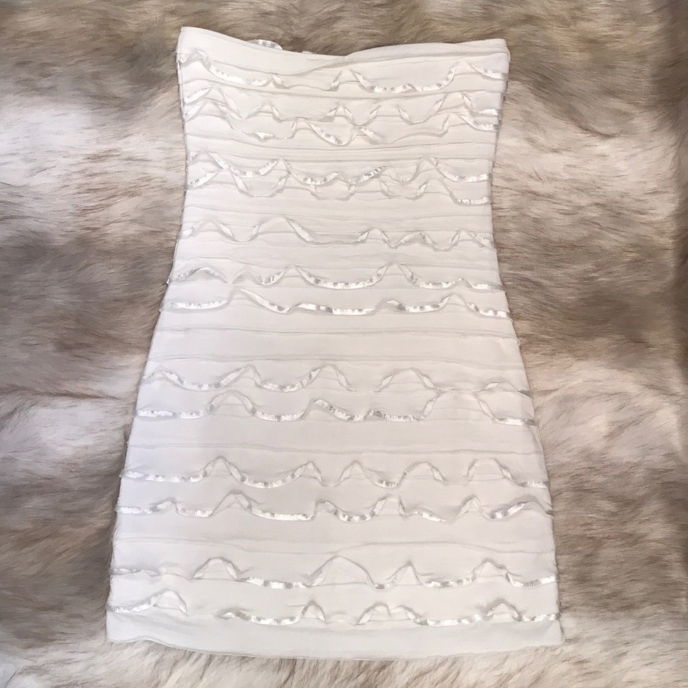 Express Strapless Ruffle Dress, Small - Picture 5 of 8